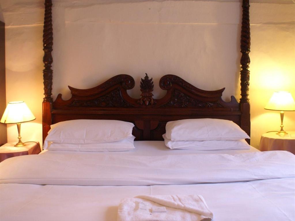 The Saracens Head 3* Amersham