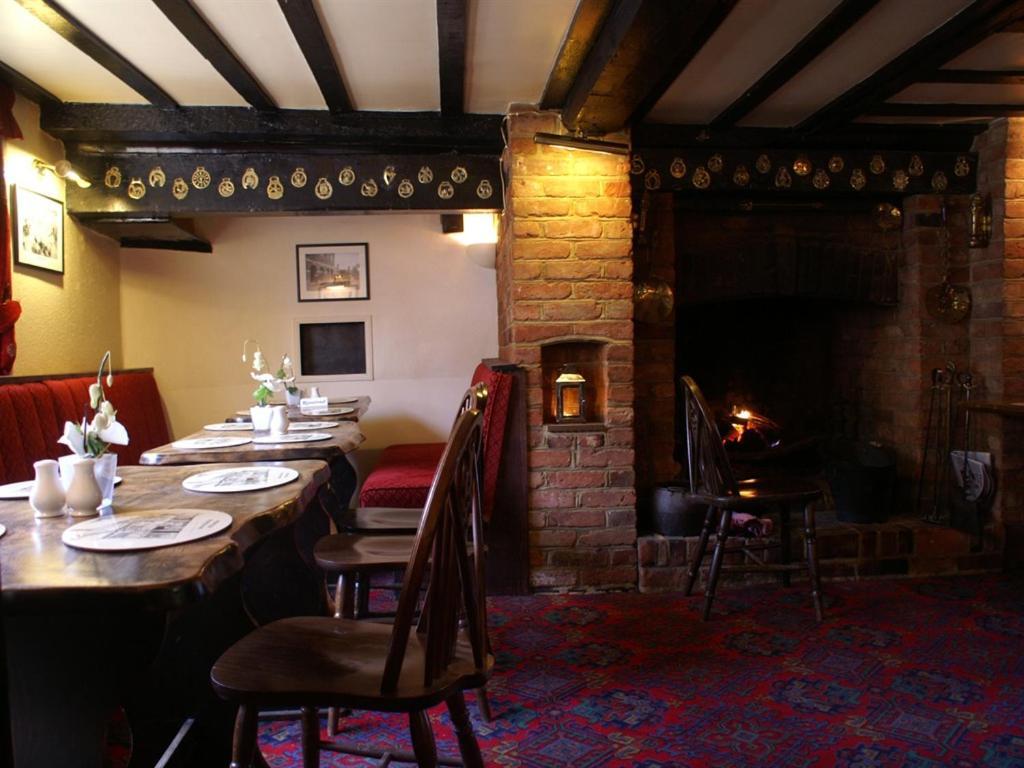 Inn The Saracens Head 3*
