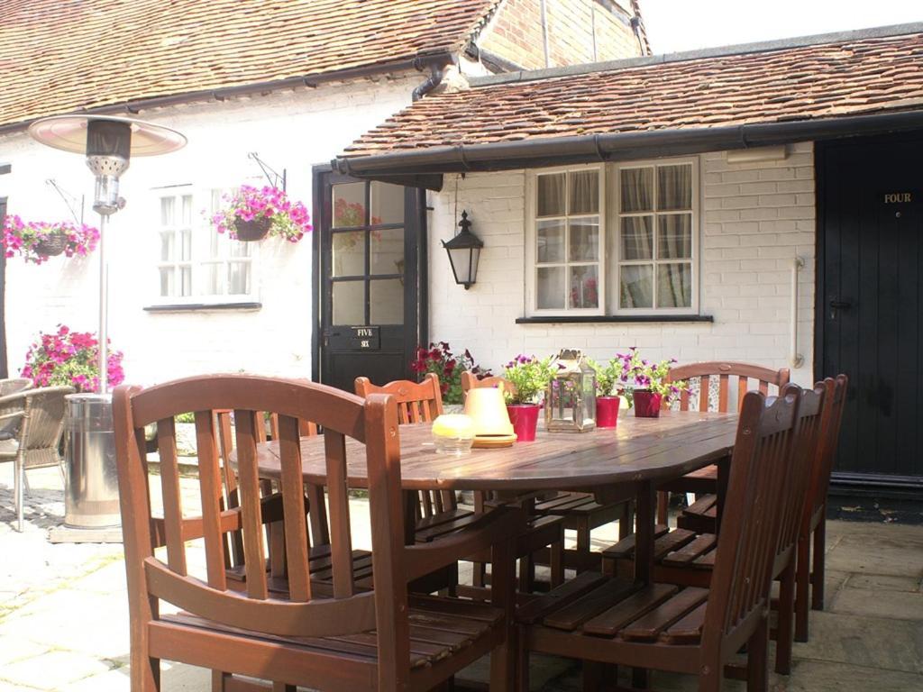 The Saracens Head 3* Amersham